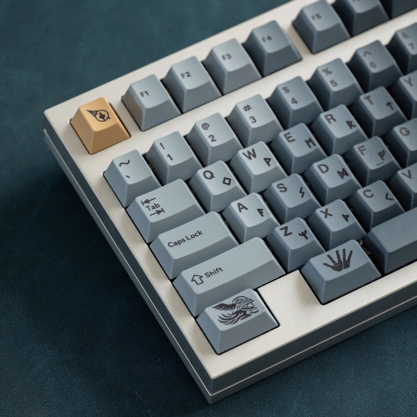 Mifuny Elden Fading Keycap Set, Cherry Profile, Dye Sub PBT Key Cap