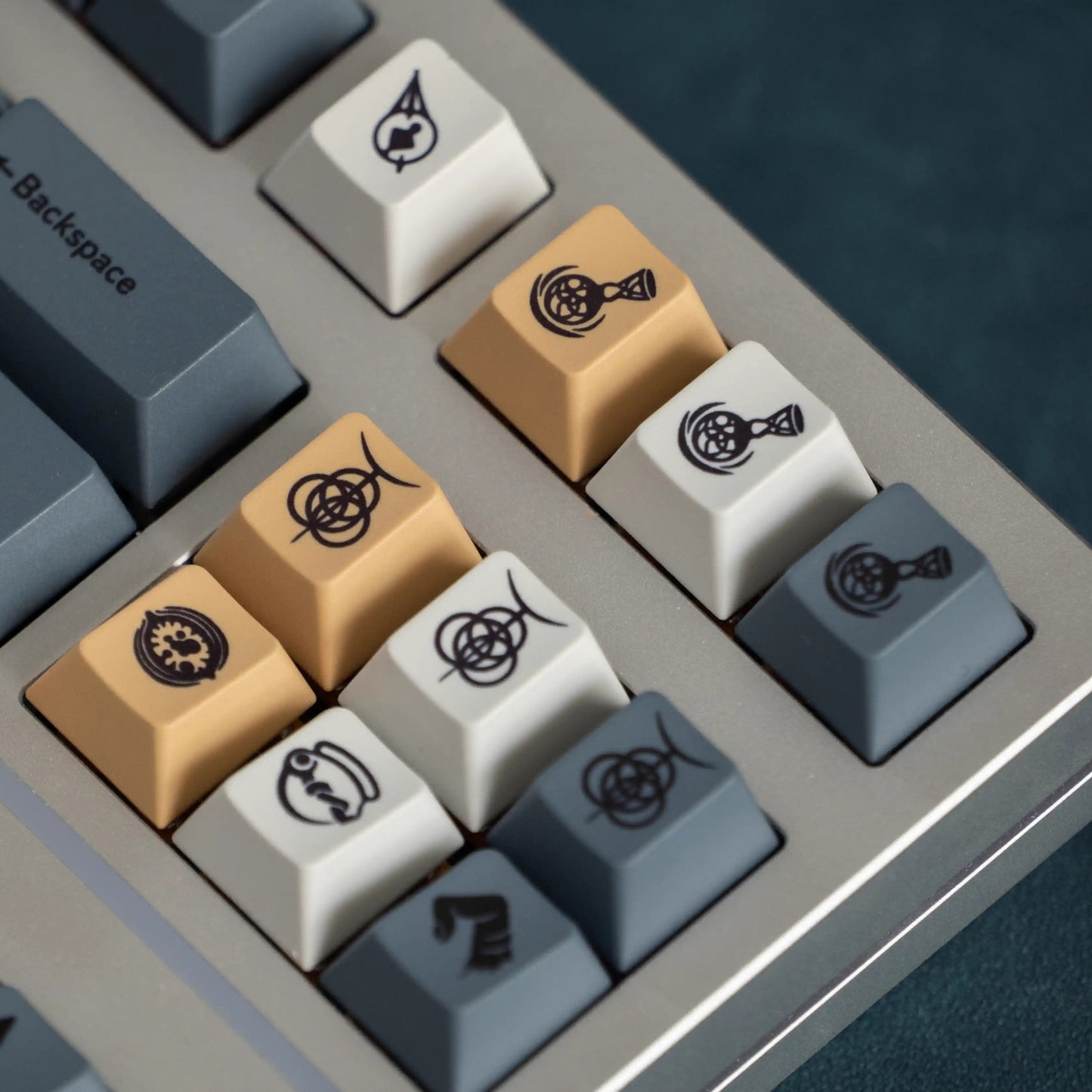 Mifuny Elden Fading Keycap Set, Cherry Profile, Dye Sub PBT Key Cap