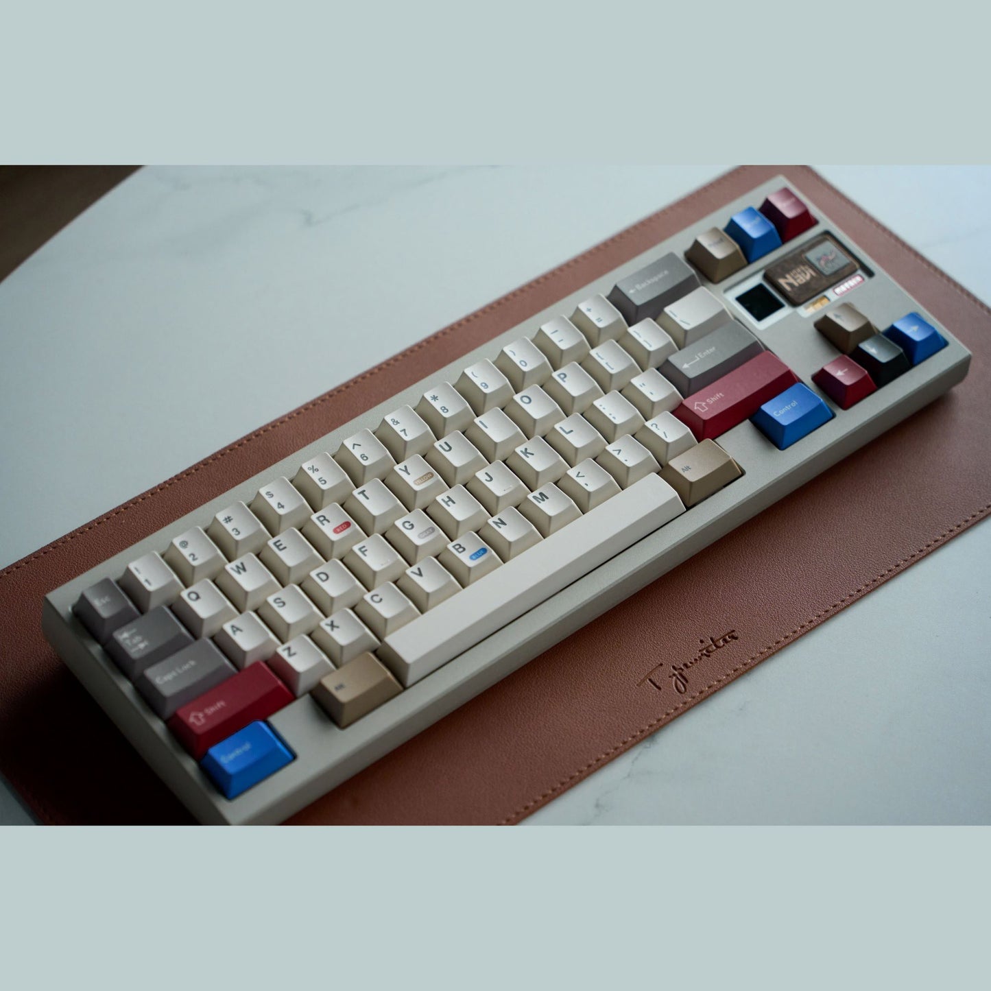 Retro 100 Keycap Set, Cherry Profile, Dye Sub PBT Key Cap