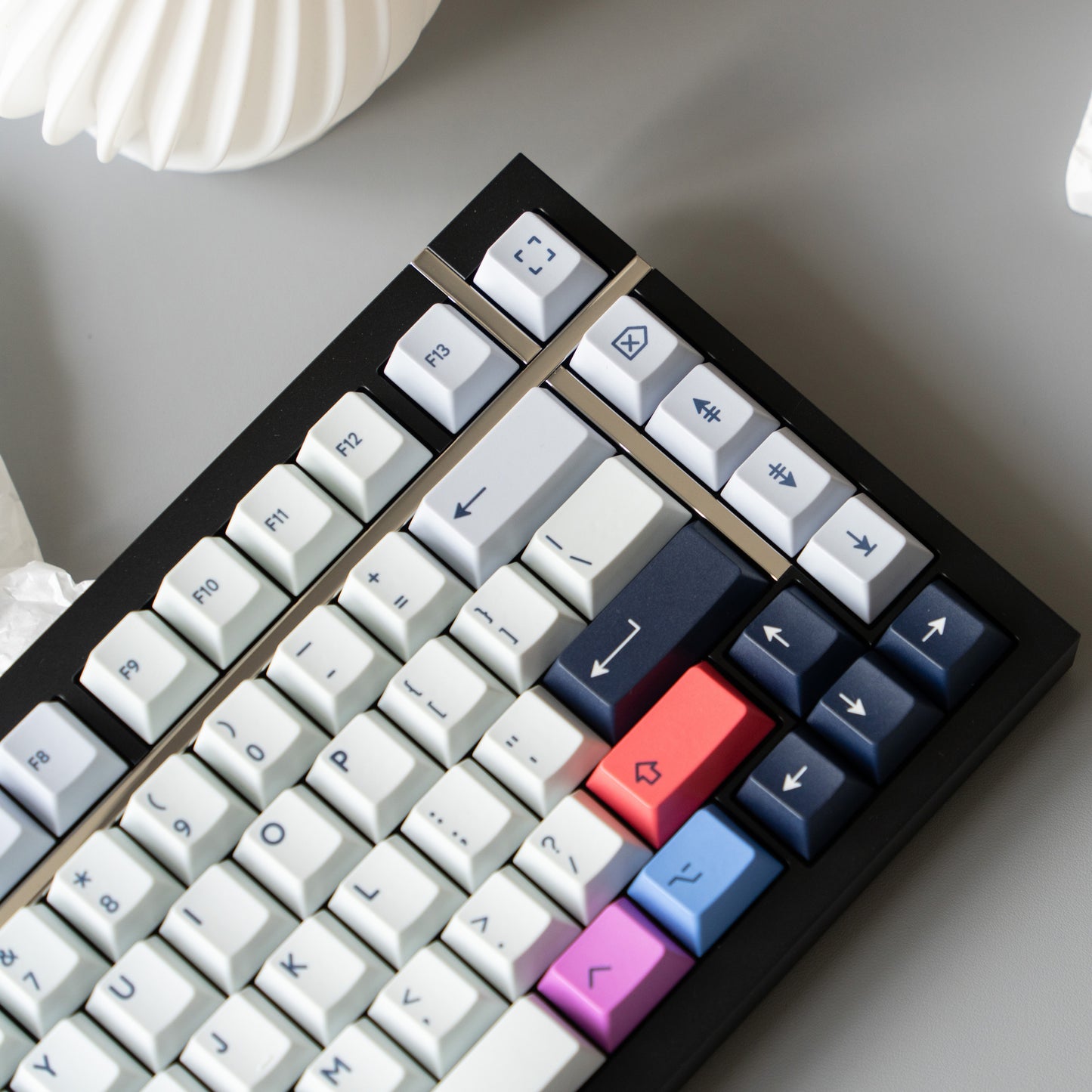 Spark Light/Dark Keycap Set, Cherry Profile, Dye Sub PBT Key Cap